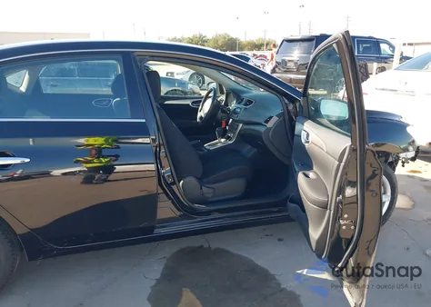 2015 Nissan Sentra S z USA, uszkodzony, nr VIN 3N1AB7AP2FY345566